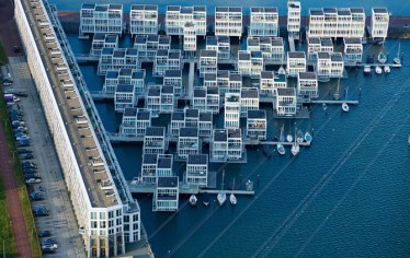 14-floating-houses-east-amsterdam-670